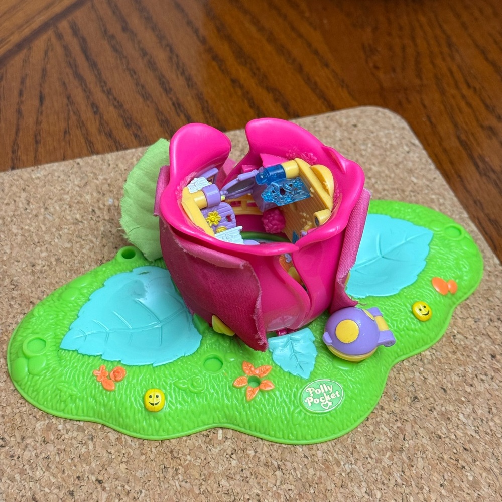 Vintage 1997 BLUE BIRD POLLY POCKET TULIP PLAYSET Rose 🌹 NO FIGURES